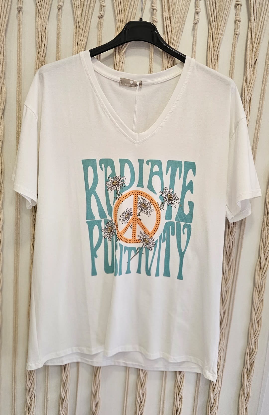 T-Shirt "Radiate Positivity"